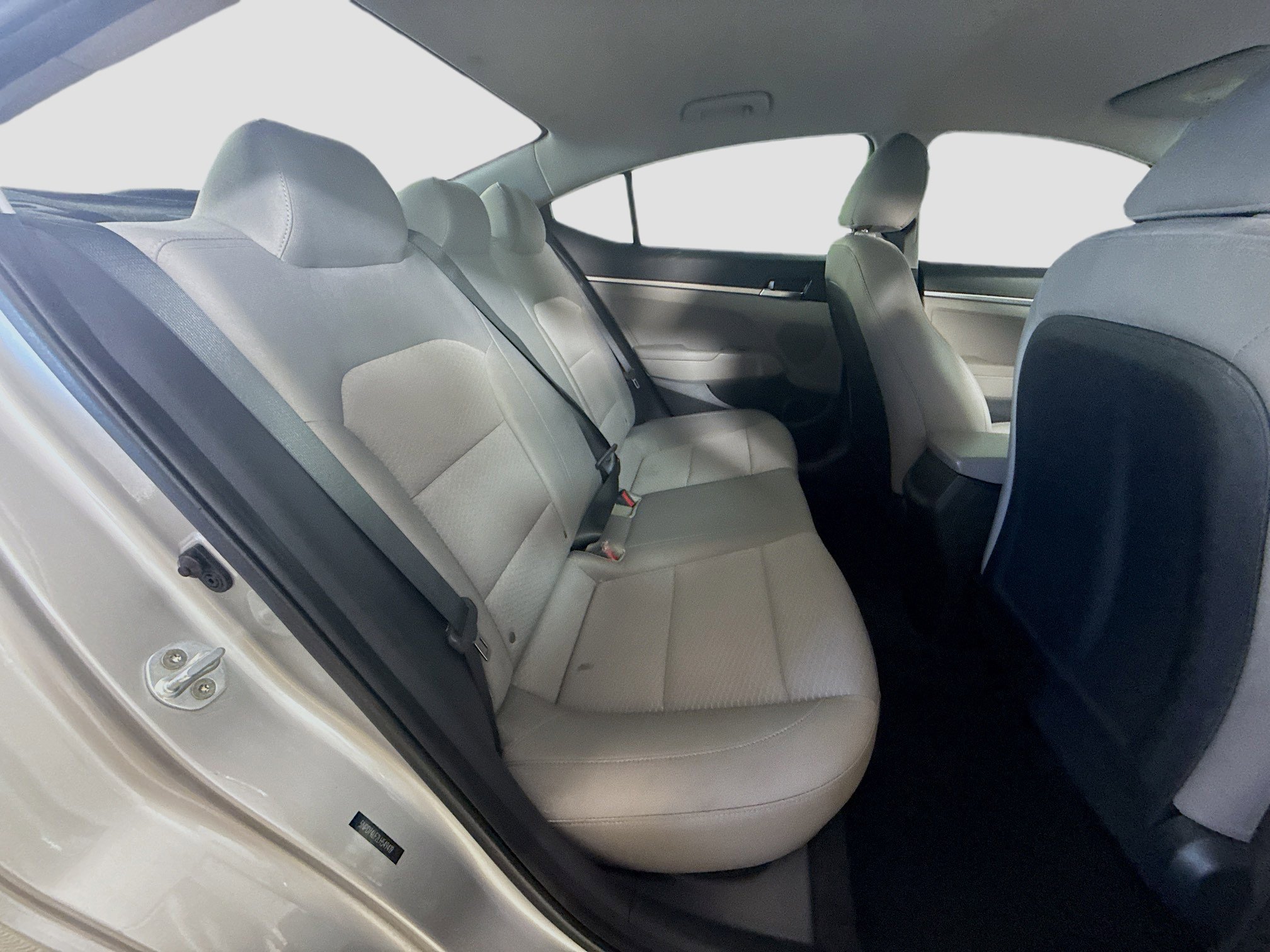 Used 2020 Hyundai Elantra SE image 26