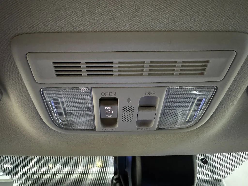 Used 2019 Honda HR-V EX-L image 19