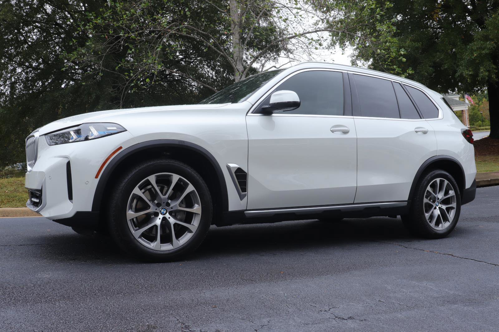 Used 2024 BMW X5 xDrive40i w/ Executive Package