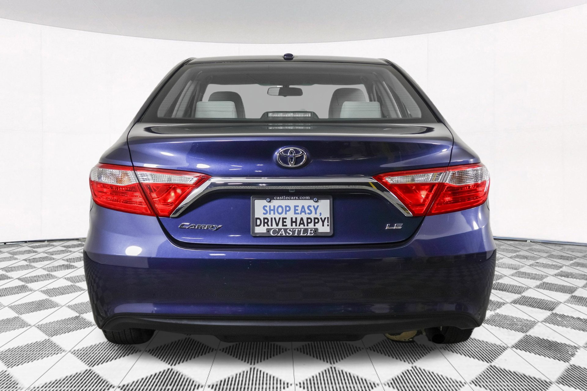 Used 2017 Toyota Camry LE w/ Moonroof Package FWD image 16