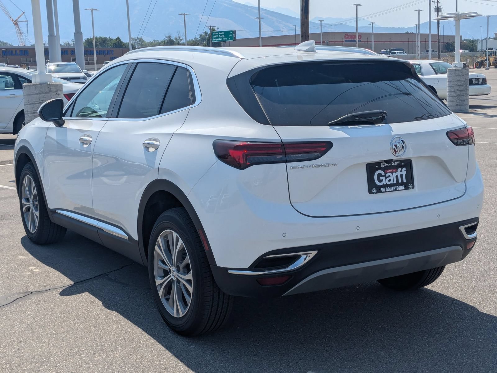 Used 2022 Buick Envision Preferred w/ Safety Package FWD image 5