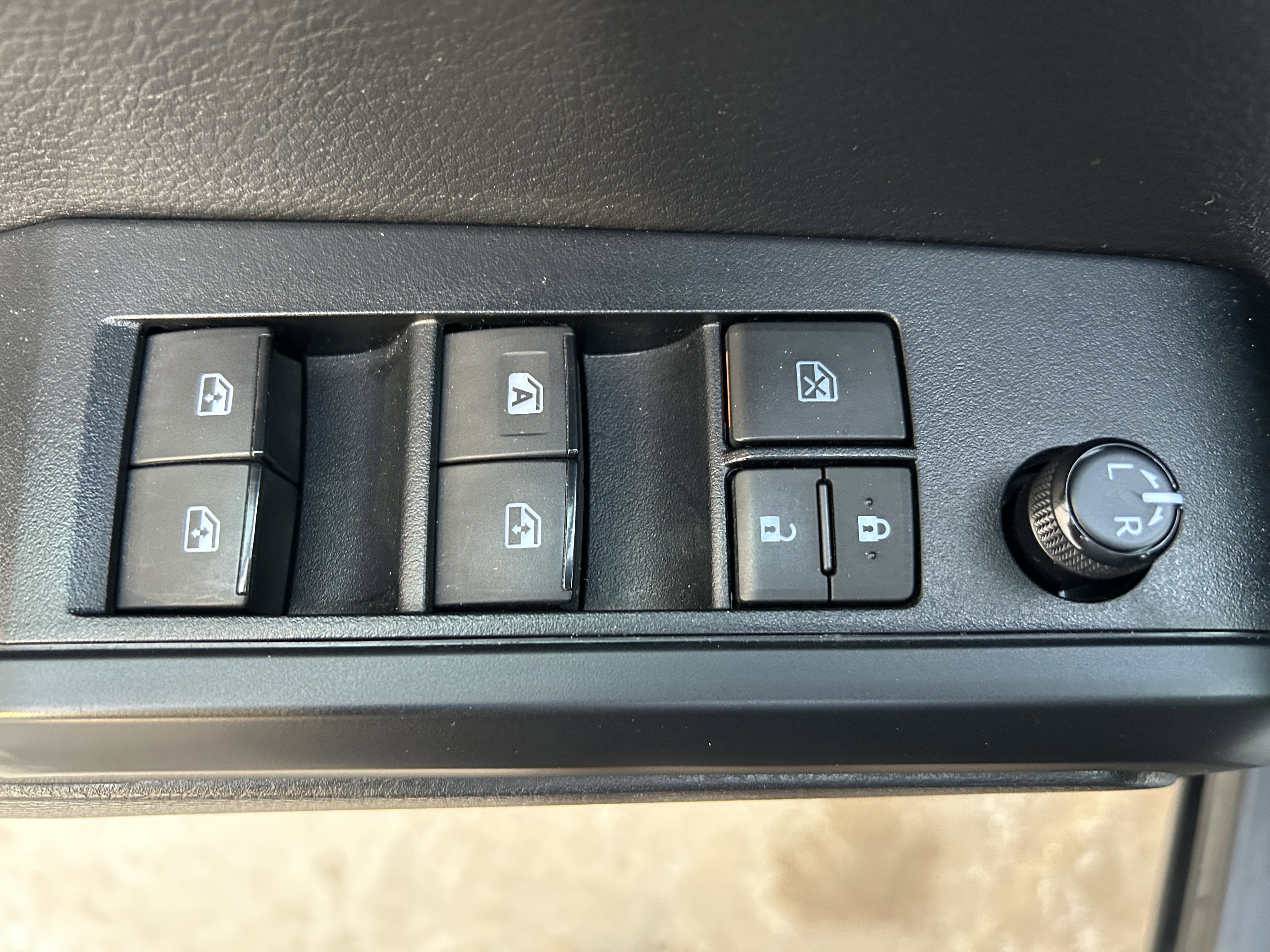 Certified 2023 Toyota Tacoma SR image 17