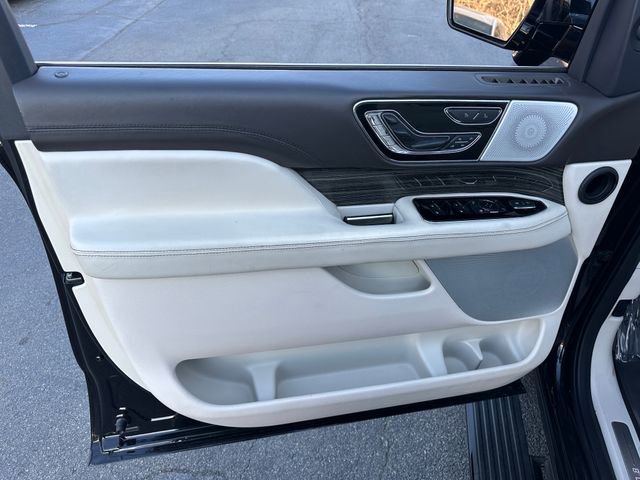 Used 2023 Lincoln Navigator Black Label image 12