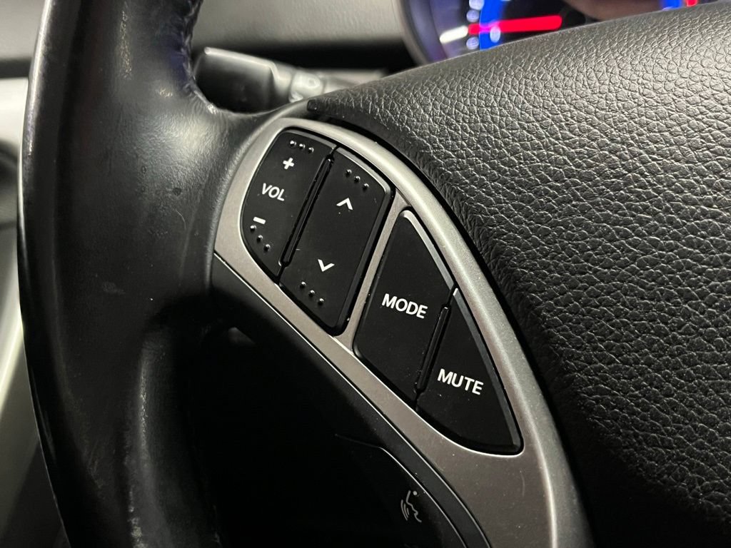 Used 2015 Hyundai Elantra GT w/ Option Group 02 FWD image 21