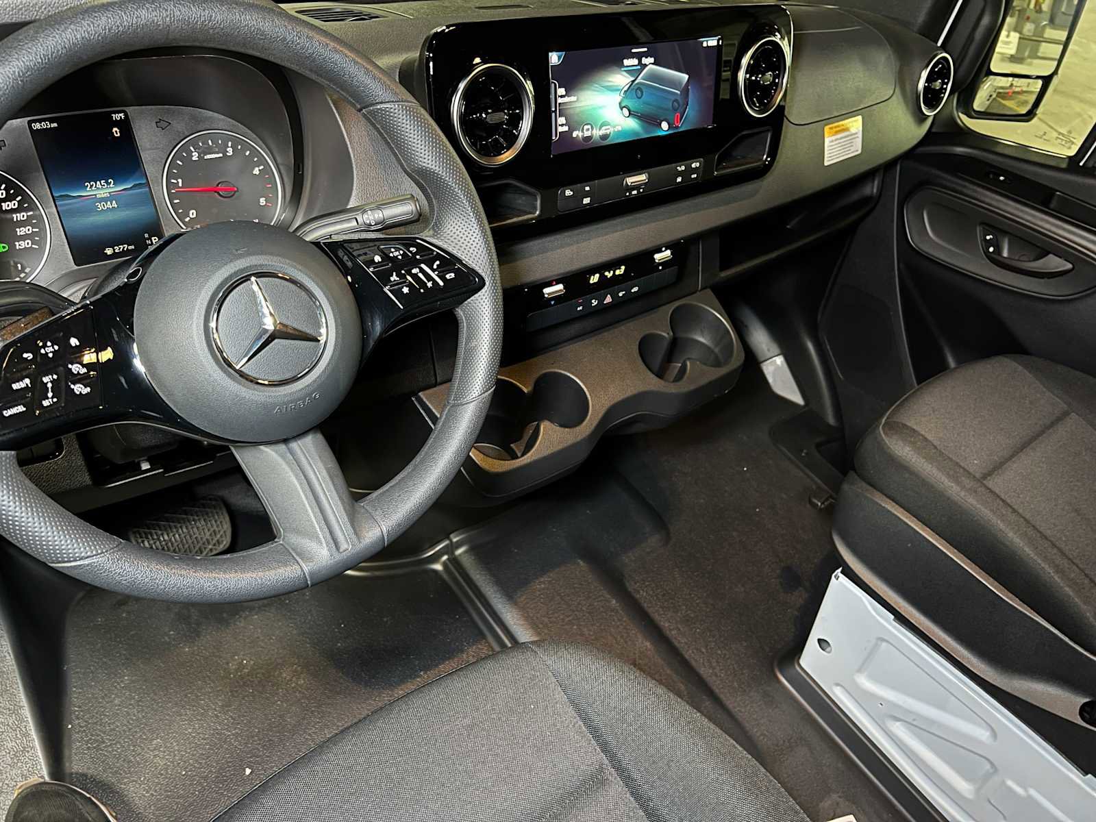 Used 2025 Mercedes-Benz Sprinter 2500 image 29