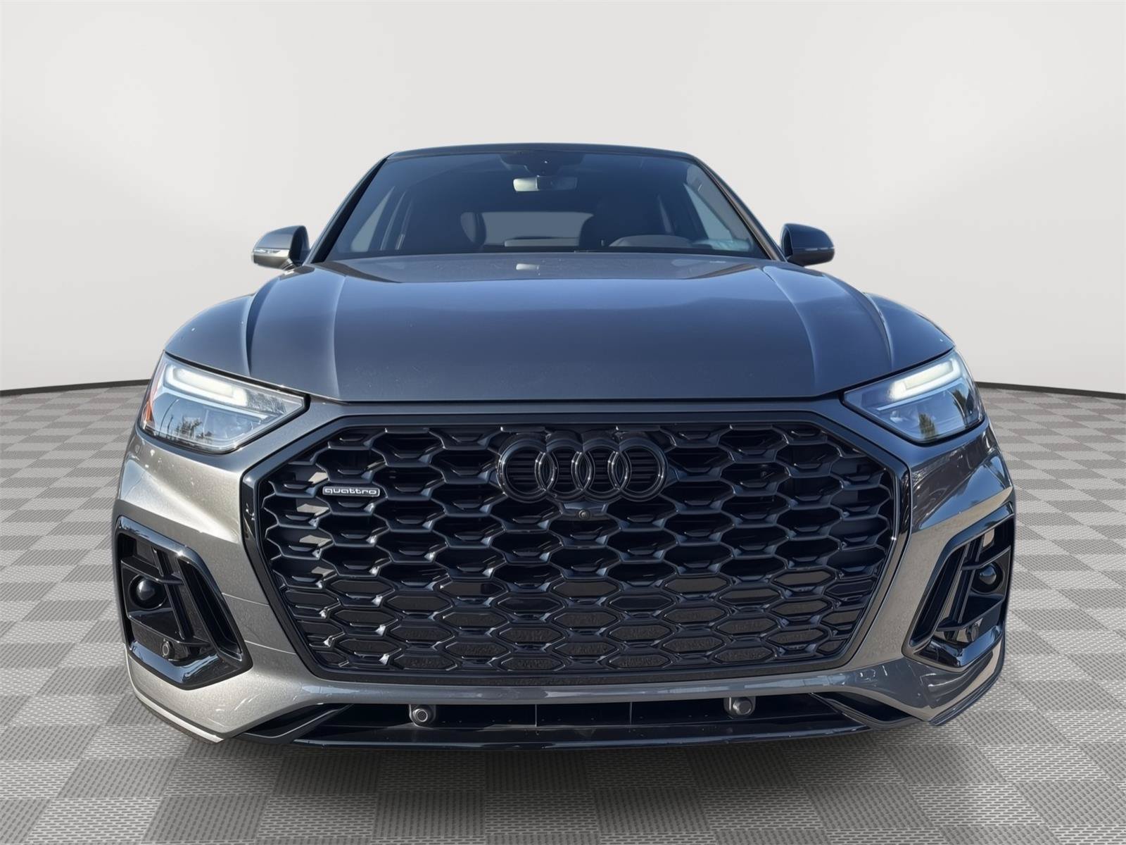 Used 2024 Audi Q5 2.0T Premium Plus w/ Premium Plus Package AWD/4WD image 8