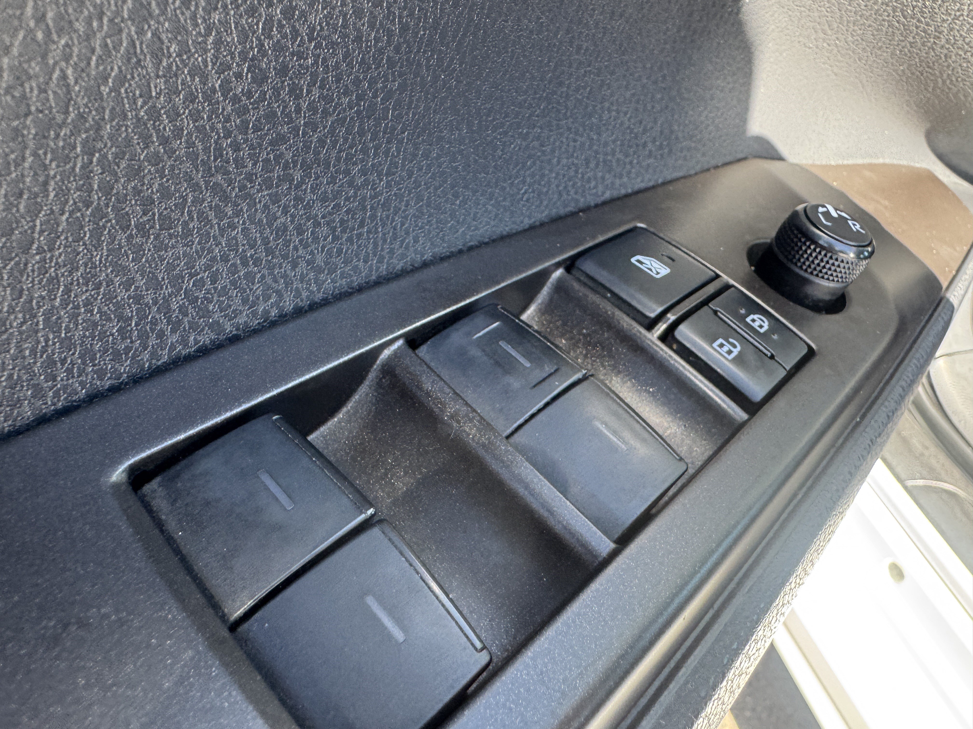 Certified 2021 Toyota Camry SE FWD image 19
