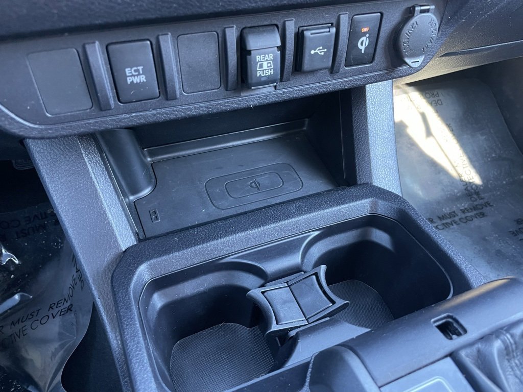 Used 2020 Toyota Tacoma TRD Off-Road image 12