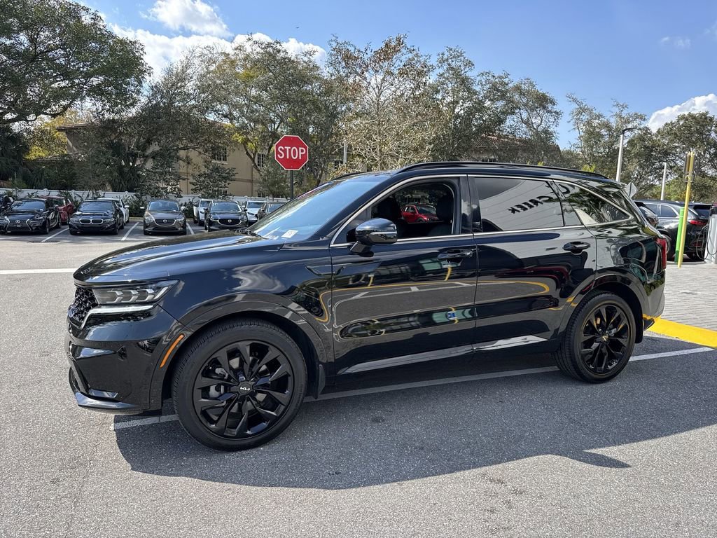 Used 2022 Kia Sorento SX image 11