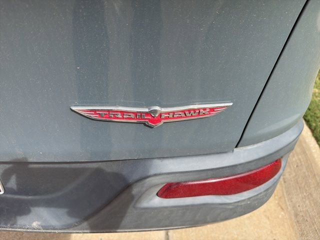 Used 2015 Jeep Cherokee Trailhawk w/ Cold Weather Group image 5