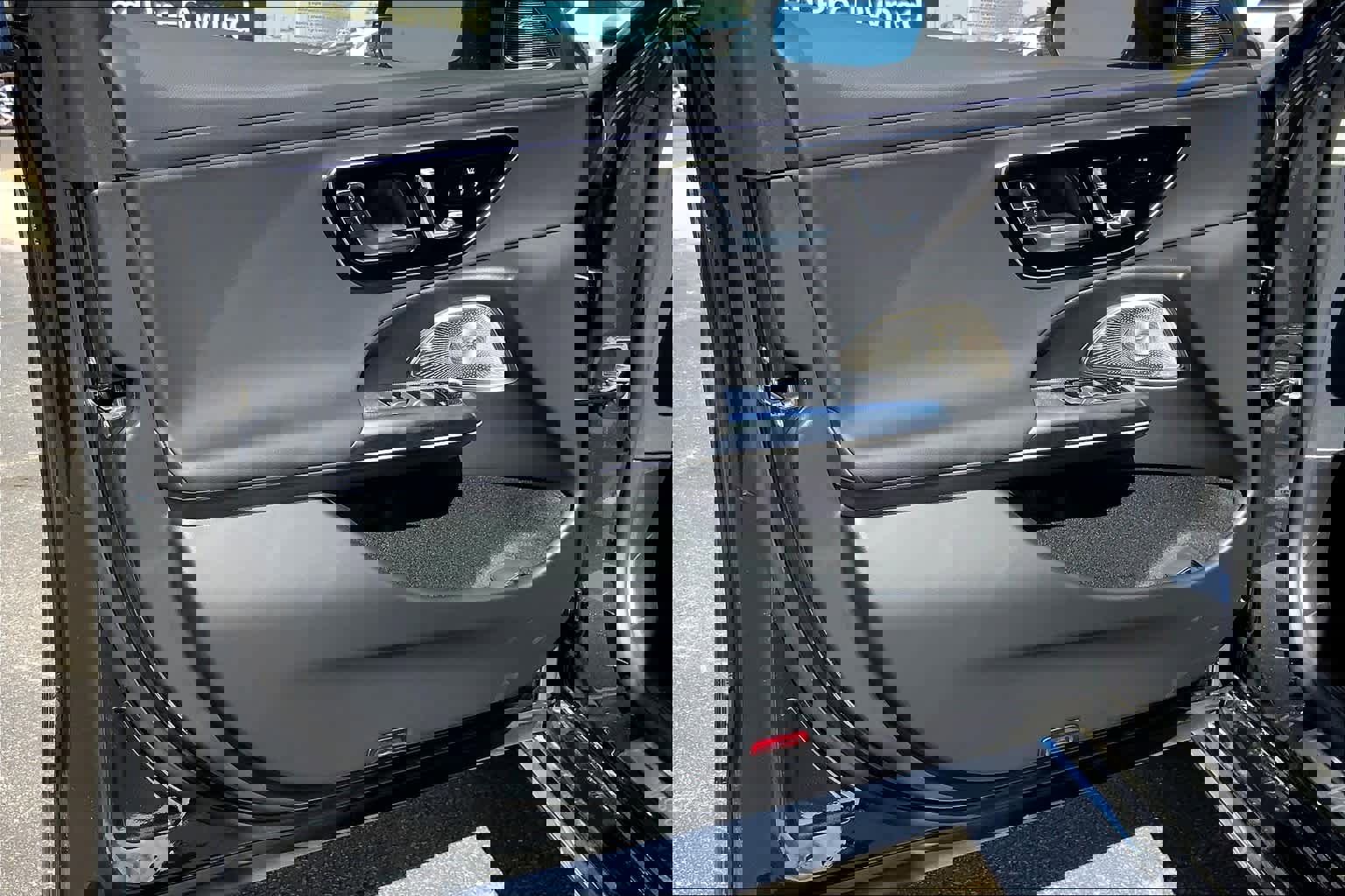 Used 2025 Mercedes-Benz E 350 4MATIC Sedan image 14