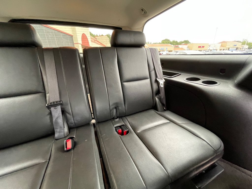 Used 2012 GMC Yukon XL Denali RWD image 41