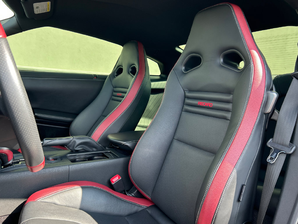 Used 2015 Nissan GT-R Black Edition AWD/4WD image 12