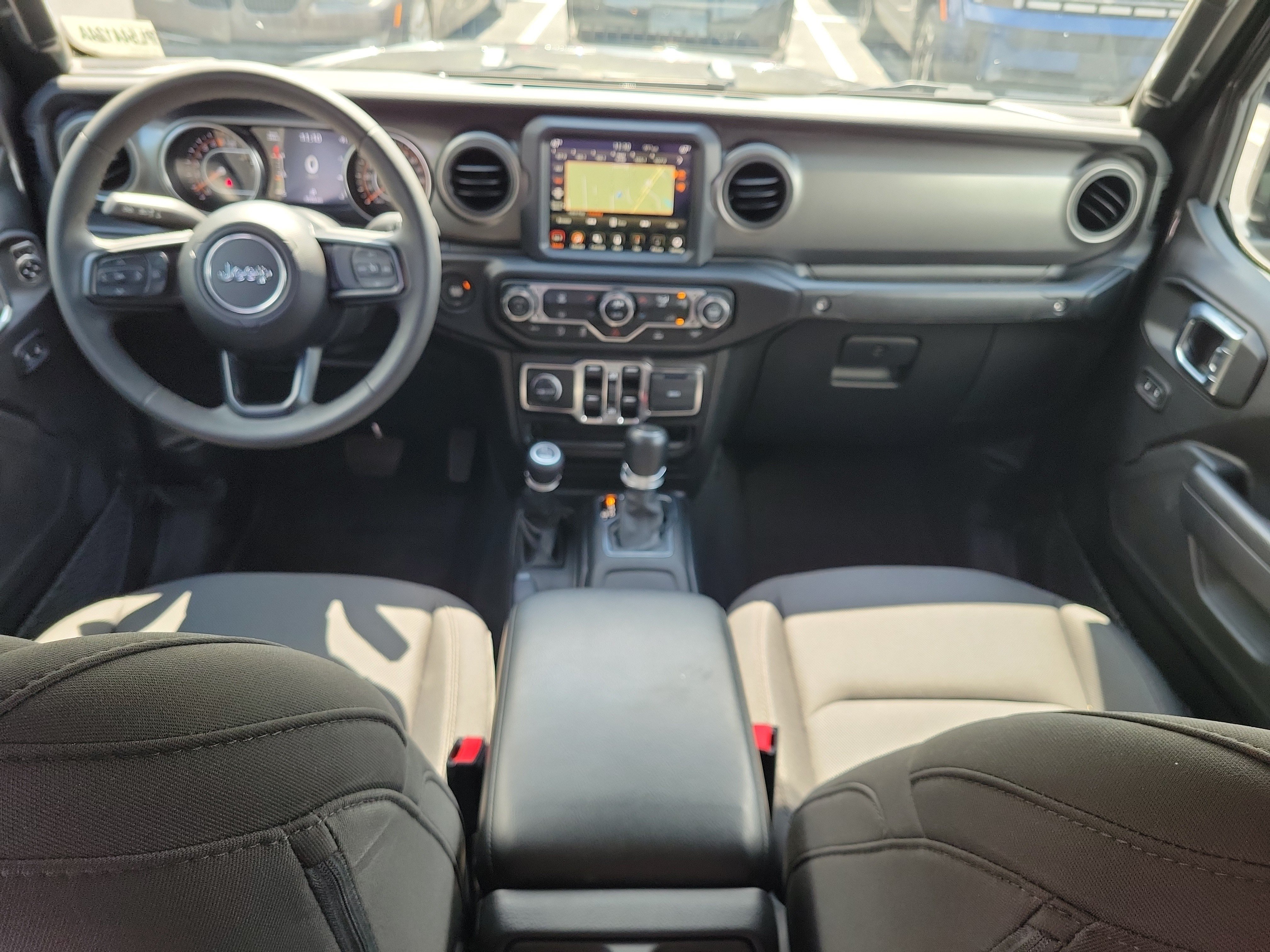 Used 2023 Jeep Gladiator Sport AWD/4WD image 13