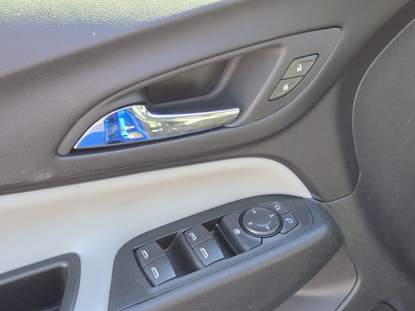 Certified 2024 Chevrolet Equinox LS FWD image 27