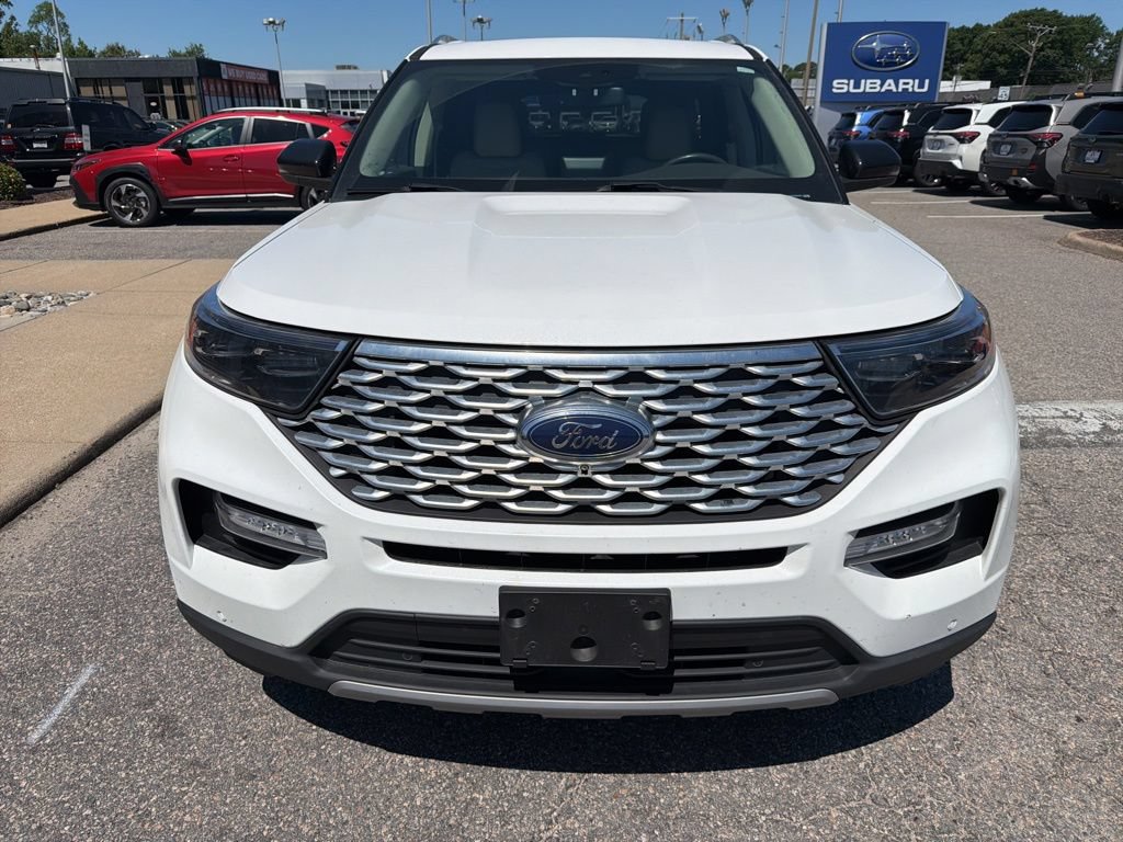 Used 2021 Ford Explorer Platinum w/ Equipment Group 601A AWD/4WD image 3