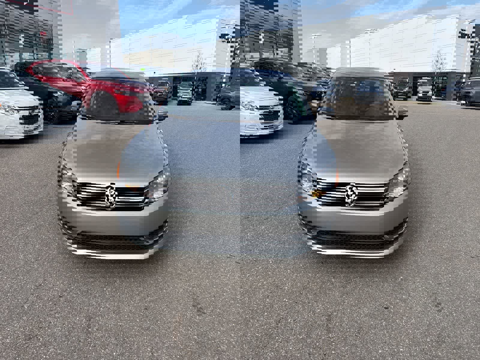 Used 2013 Volkswagen Passat Wolfsburg Edition image 2