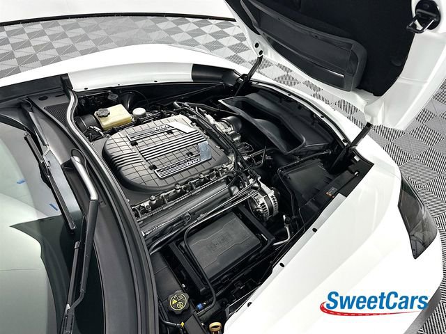 Used 2015 Chevrolet Corvette Z06 w/ 3LZ Preferred Equipment Group RWD image 40