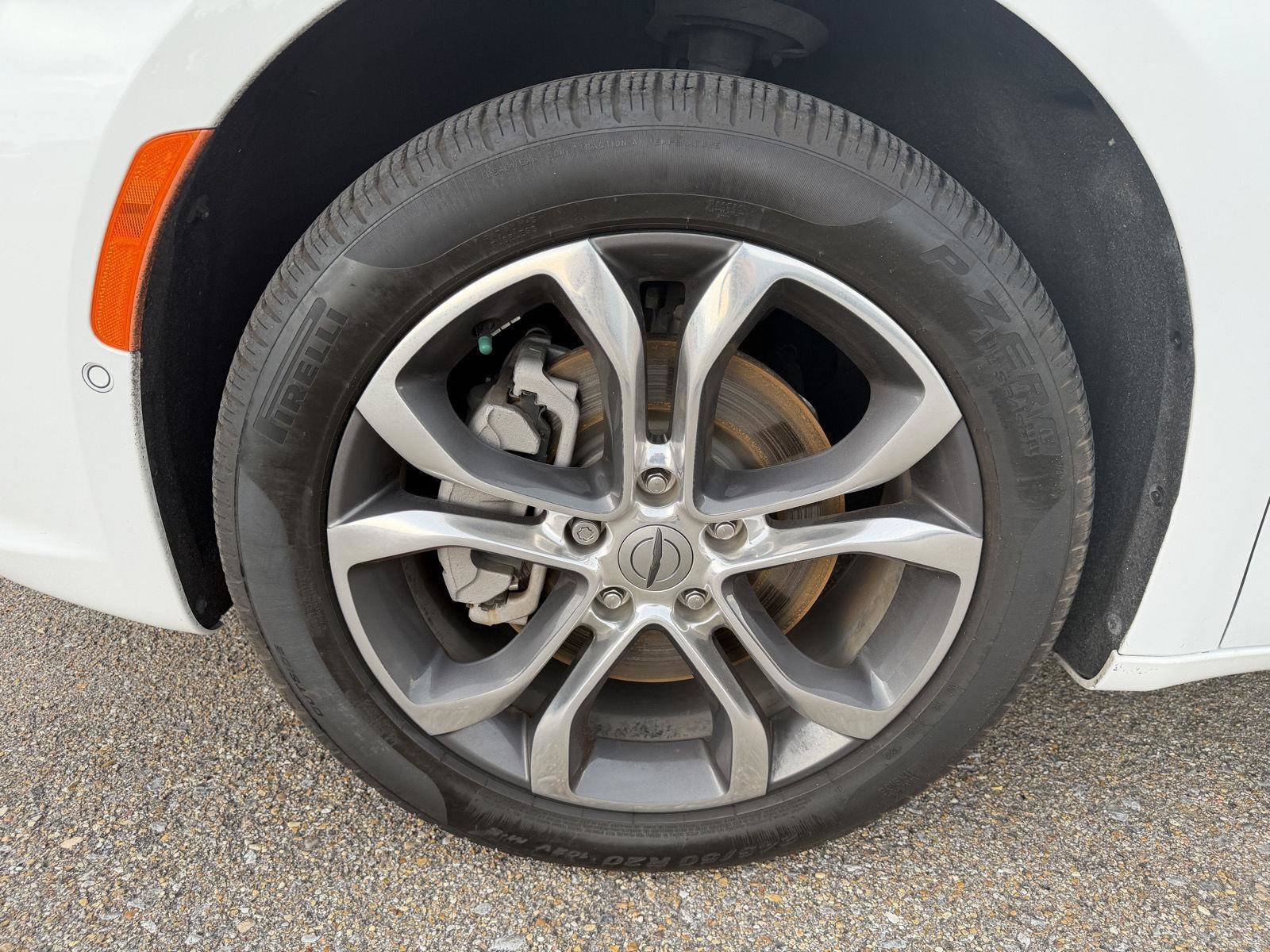 Certified 2024 Chrysler Pacifica Pinnacle AWD/4WD image 25