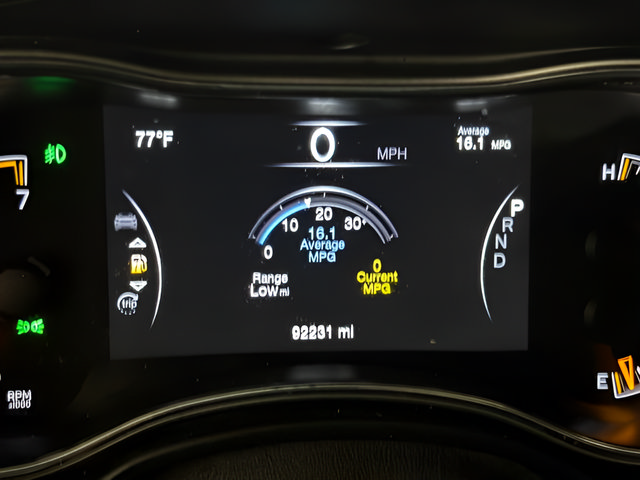 Used 2019 Jeep Grand Cherokee Laredo w/ Laredo X Package RWD image 17