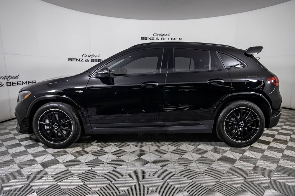 Used 2025 Mercedes-Benz GLA 35 AMG 4MATIC image 10
