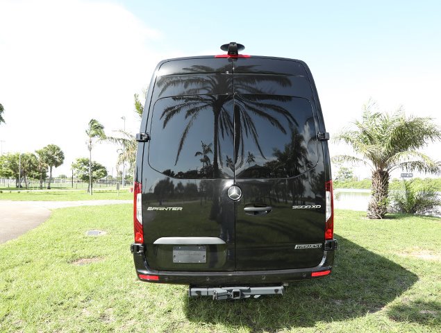 Used 2024 Mercedes-Benz Sprinter 3500 image 31