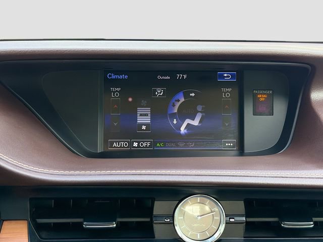 Used 2016 Lexus ES 300h w/ Luxury Package w/Wood Trim image 45