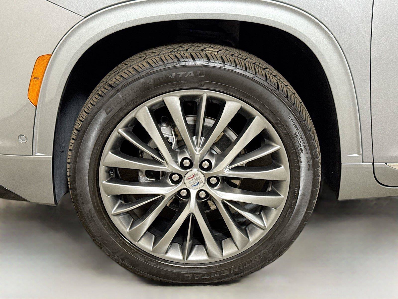 Certified 2025 Buick Enclave Avenir w/ Super Cruise Package AWD/4WD image 31