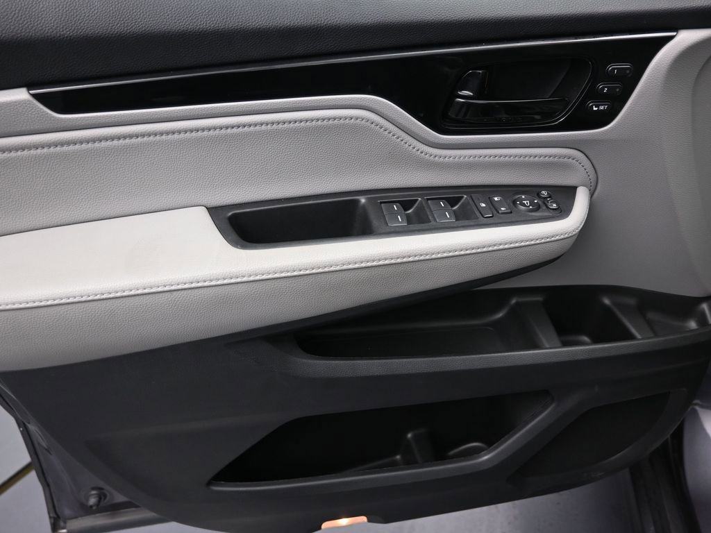 Used 2022 Honda Odyssey Elite image 11