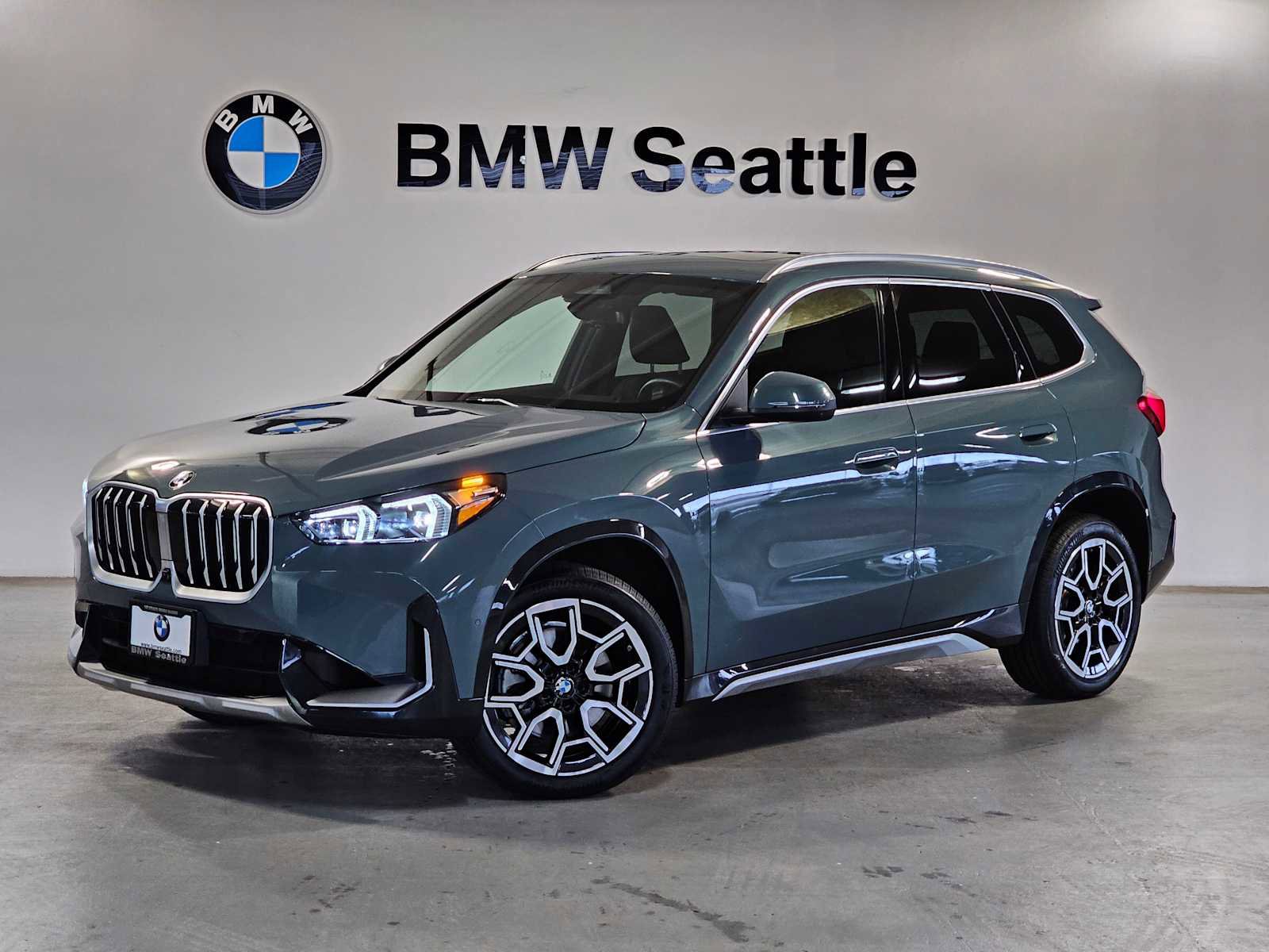 Used 2025 BMW X1 xDrive28i w/ Technology Package