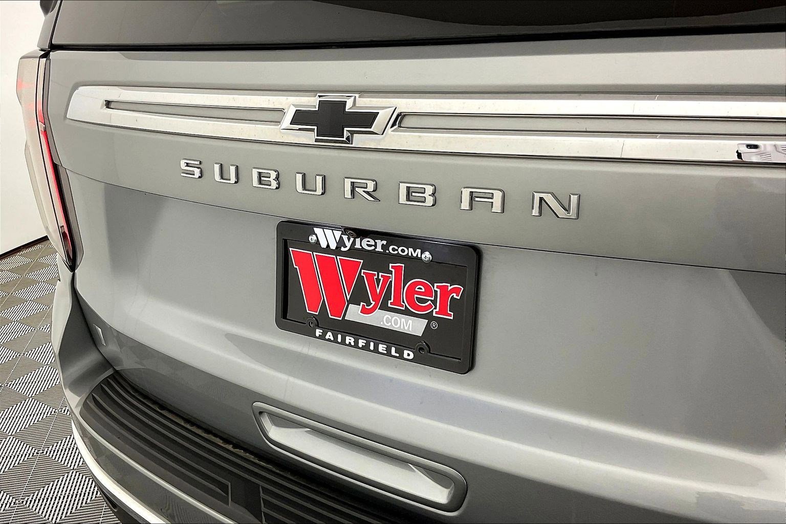 Used 2023 Chevrolet Suburban LS image 25