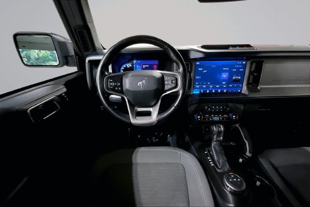Used 2023 Ford Bronco Outer Banks AWD/4WD image 7
