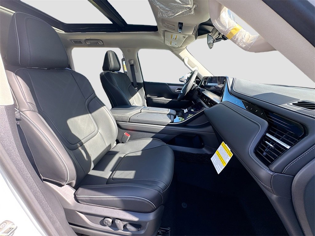 New 2026 INFINITI QX80 Luxe w/ Exterior Package image 31