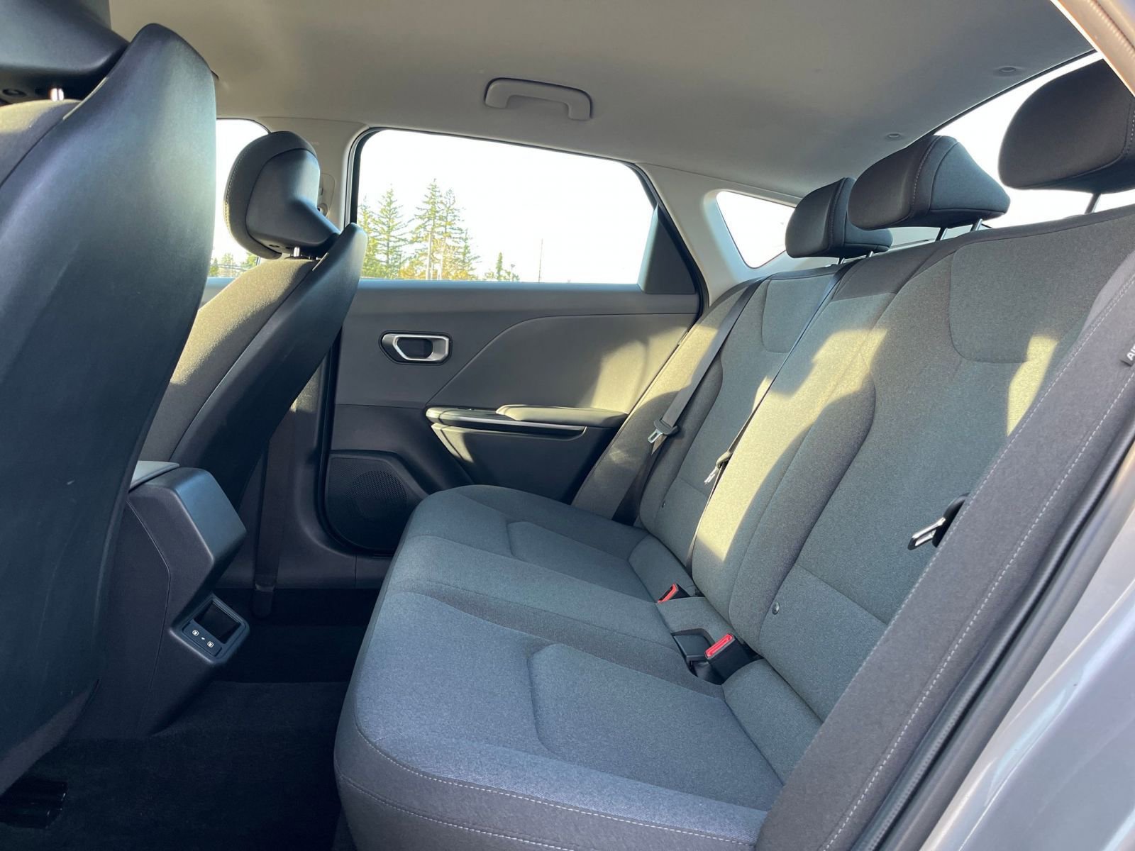 Used 2025 Kia K4 LXS image 24