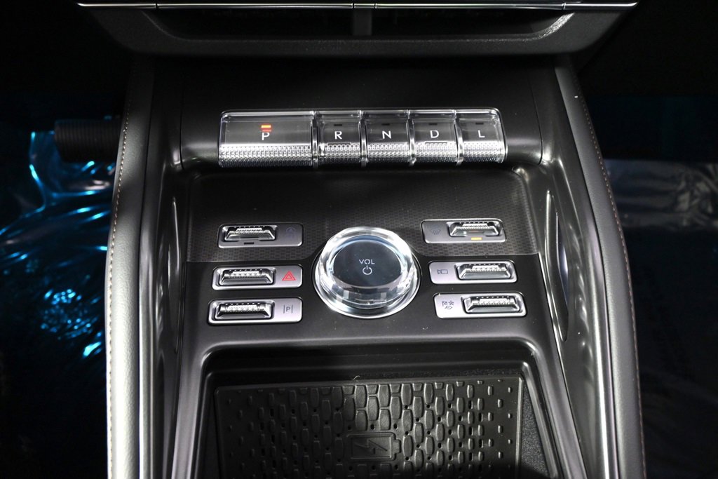 New 2026 Lincoln Nautilus Premier w/ Equipment Group 102A image 29