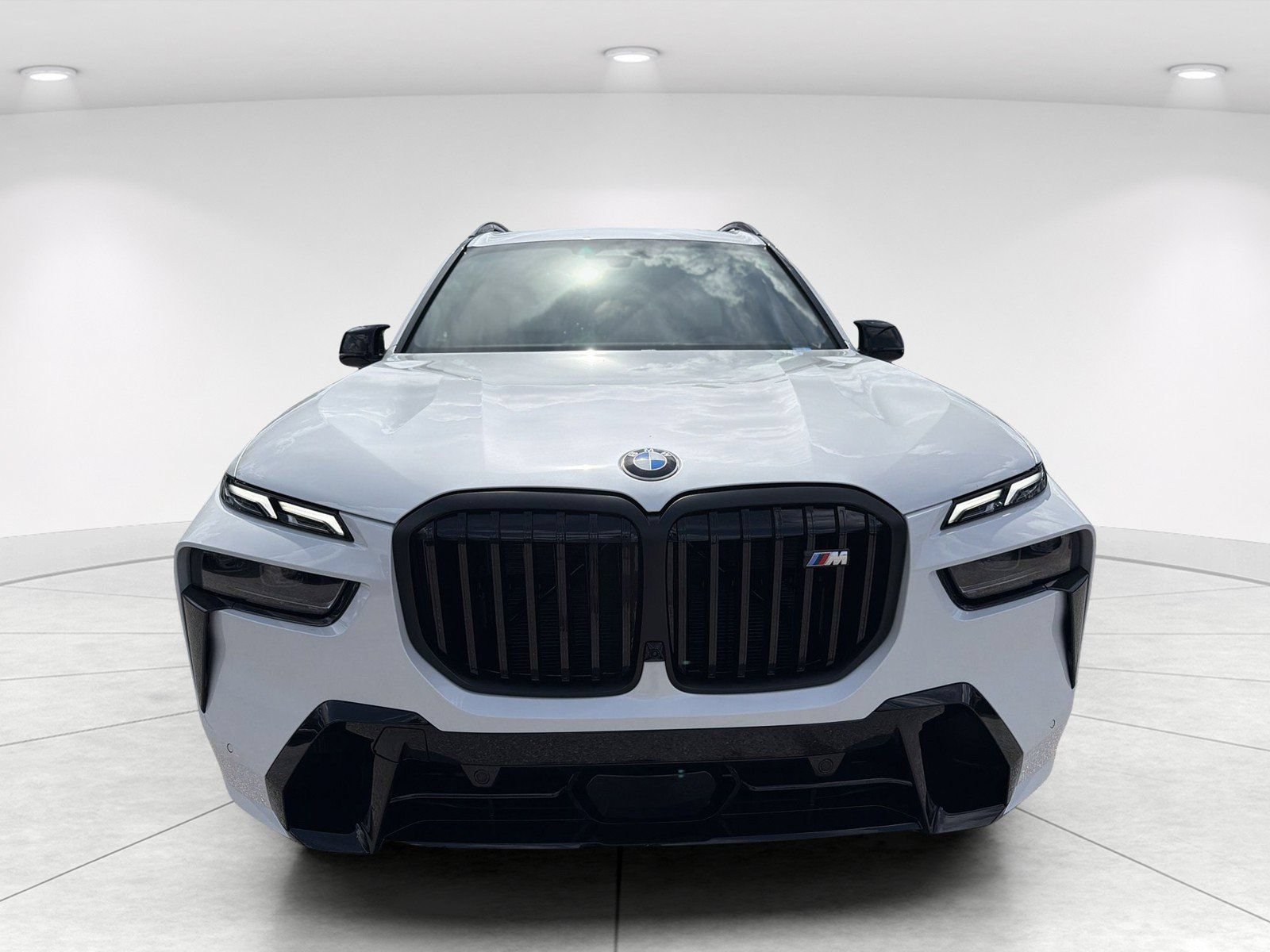 New 2027 BMW X7 M60i AWD/4WD image 2