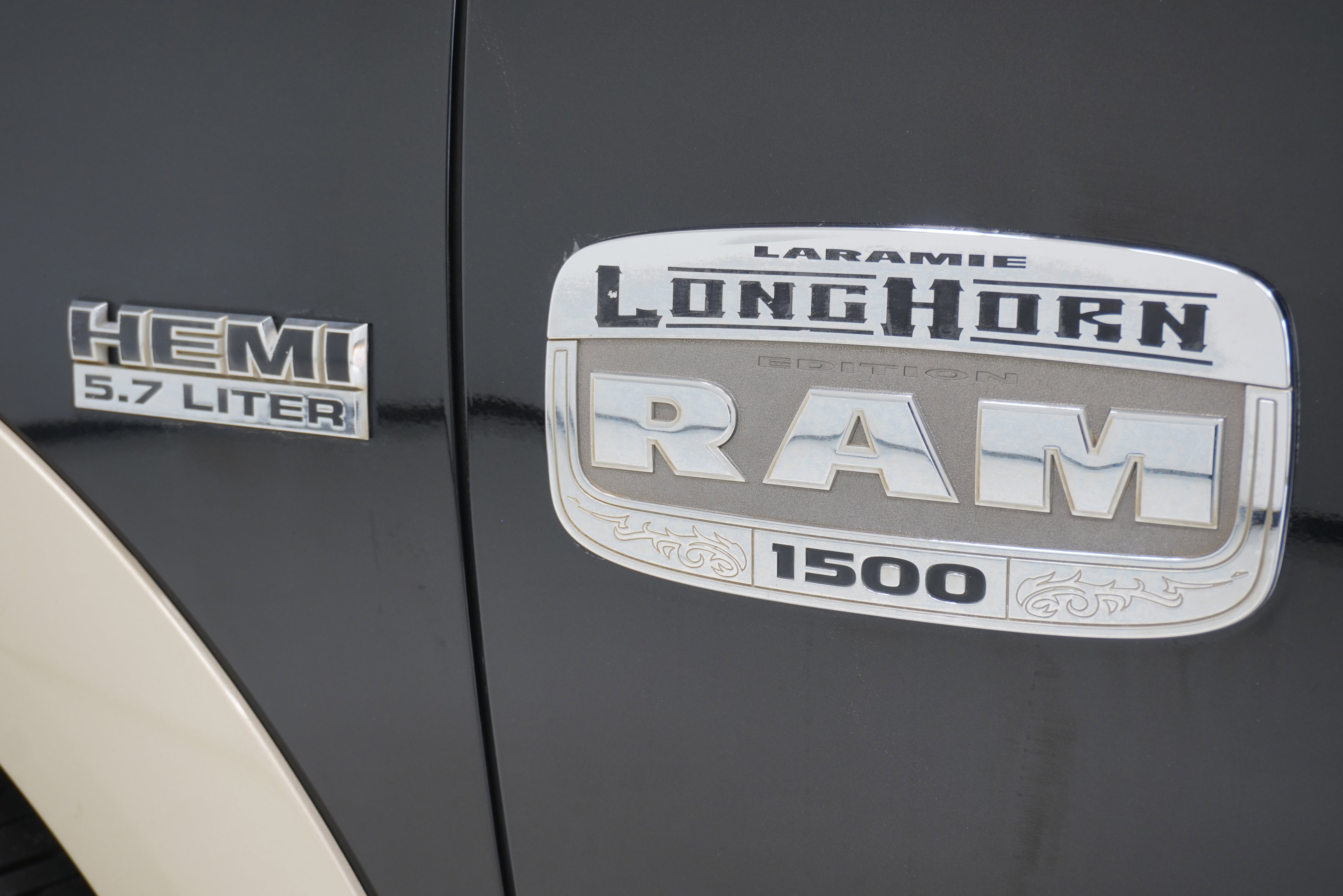 Used 2011 RAM 1500 Laramie Longhorn RWD image 8