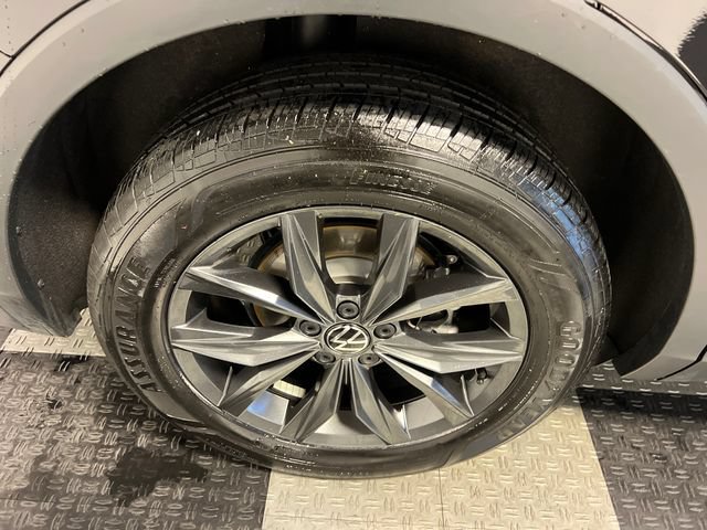 Certified 2023 Volkswagen Tiguan SE FWD image 14