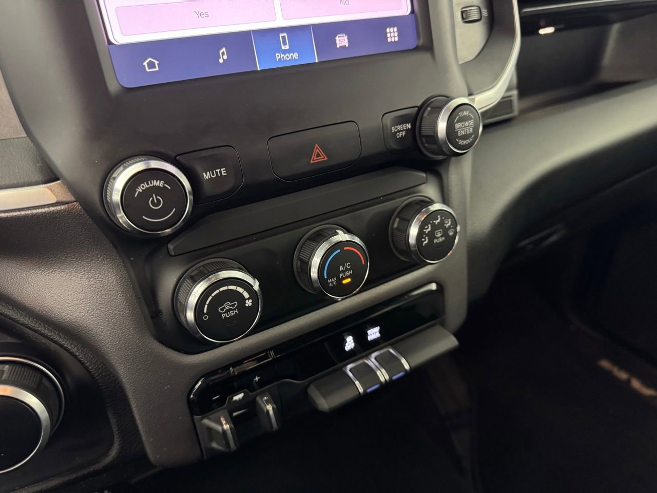 Used 2024 RAM 2500 Big Horn w/ Bed Utility Group image 19