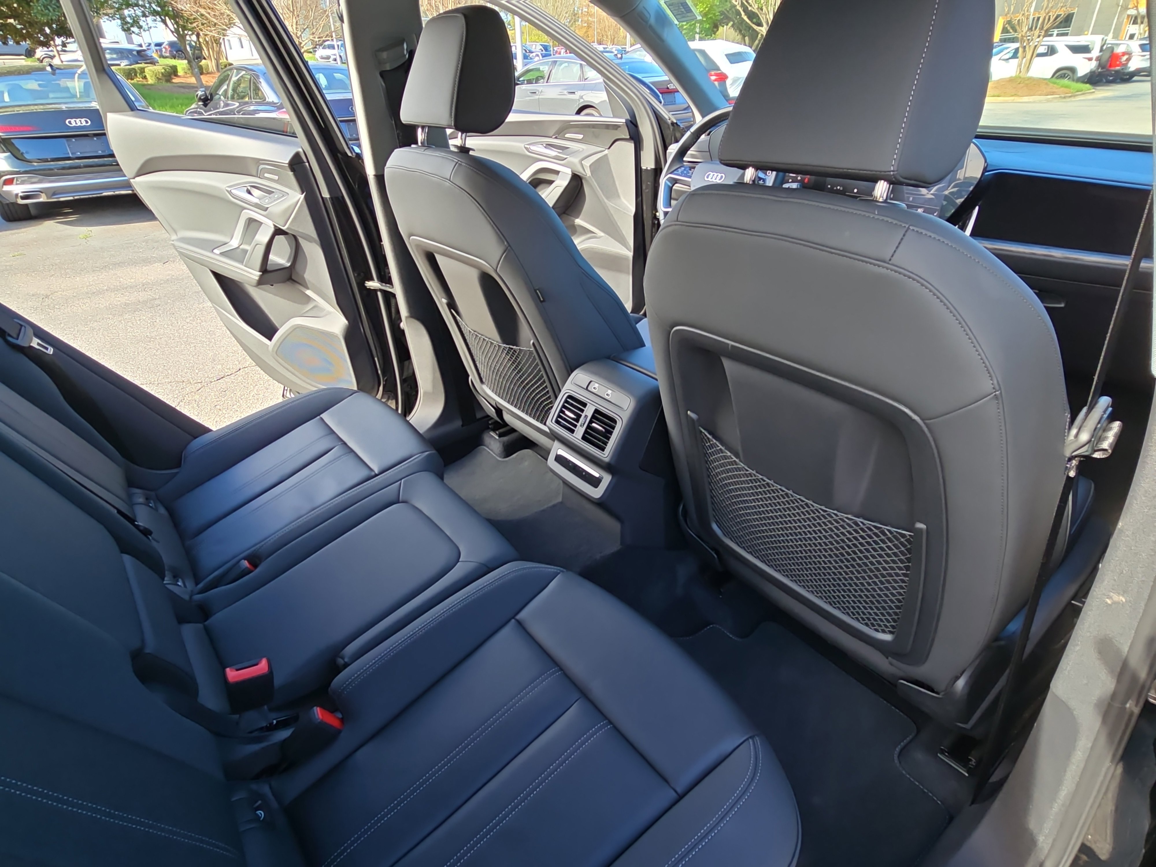 Certified 2025 Audi Q5 Premium Plus w/ Premium Plus image 11