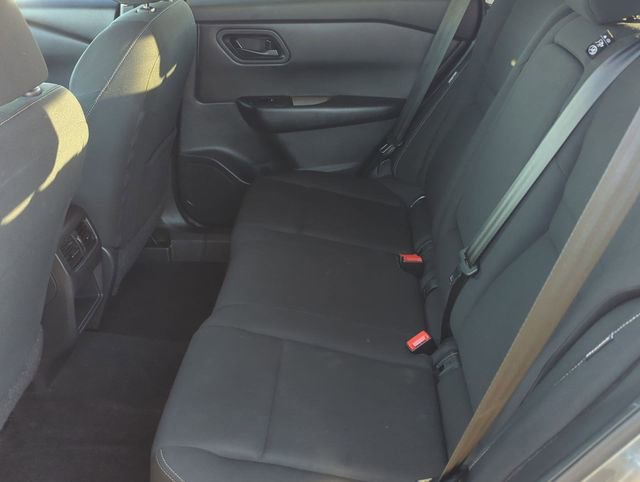 Used 2024 Nissan Rogue S image 21