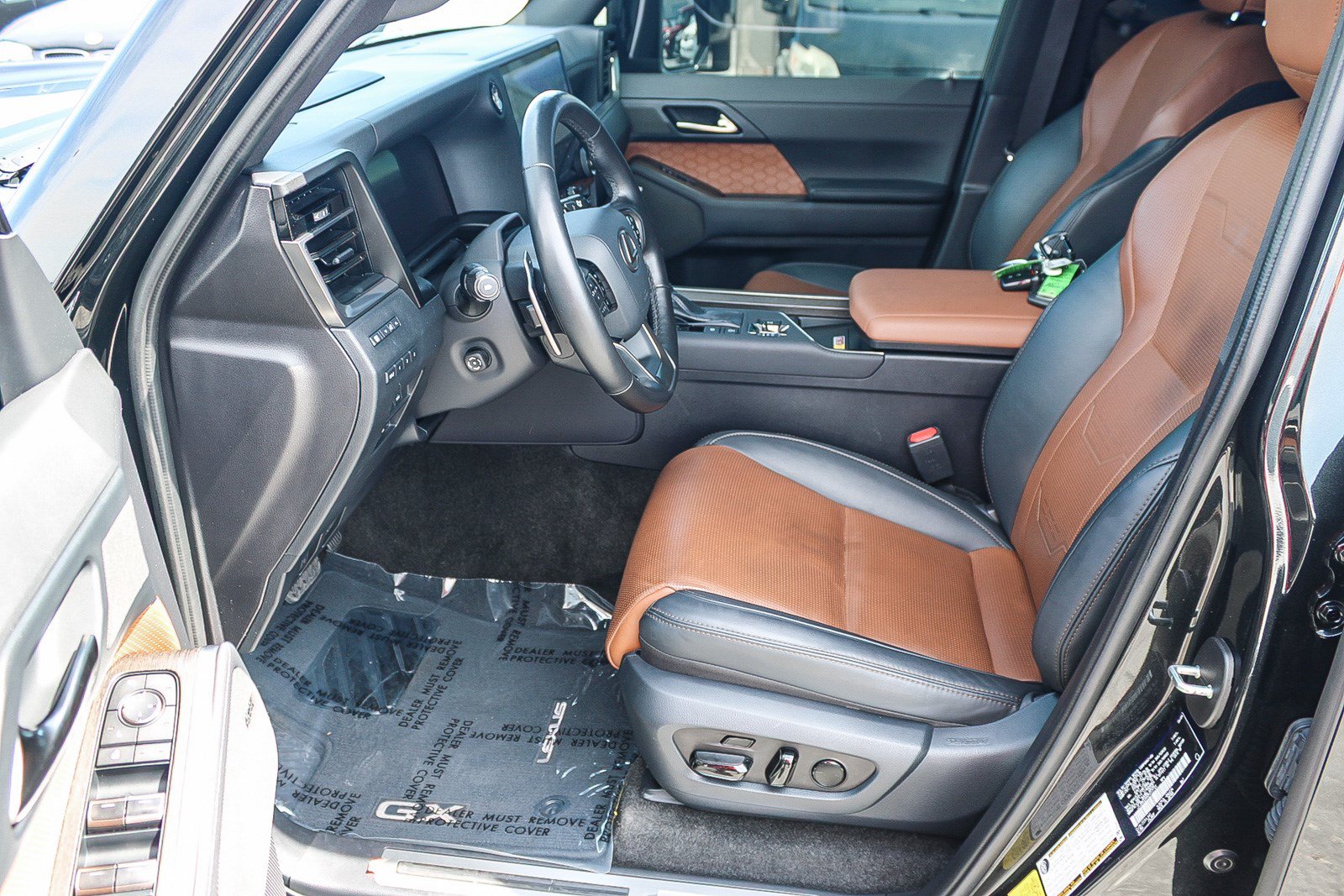 Used 2024 Lexus GX 550 w/ Cold Area Package AWD/4WD image 18