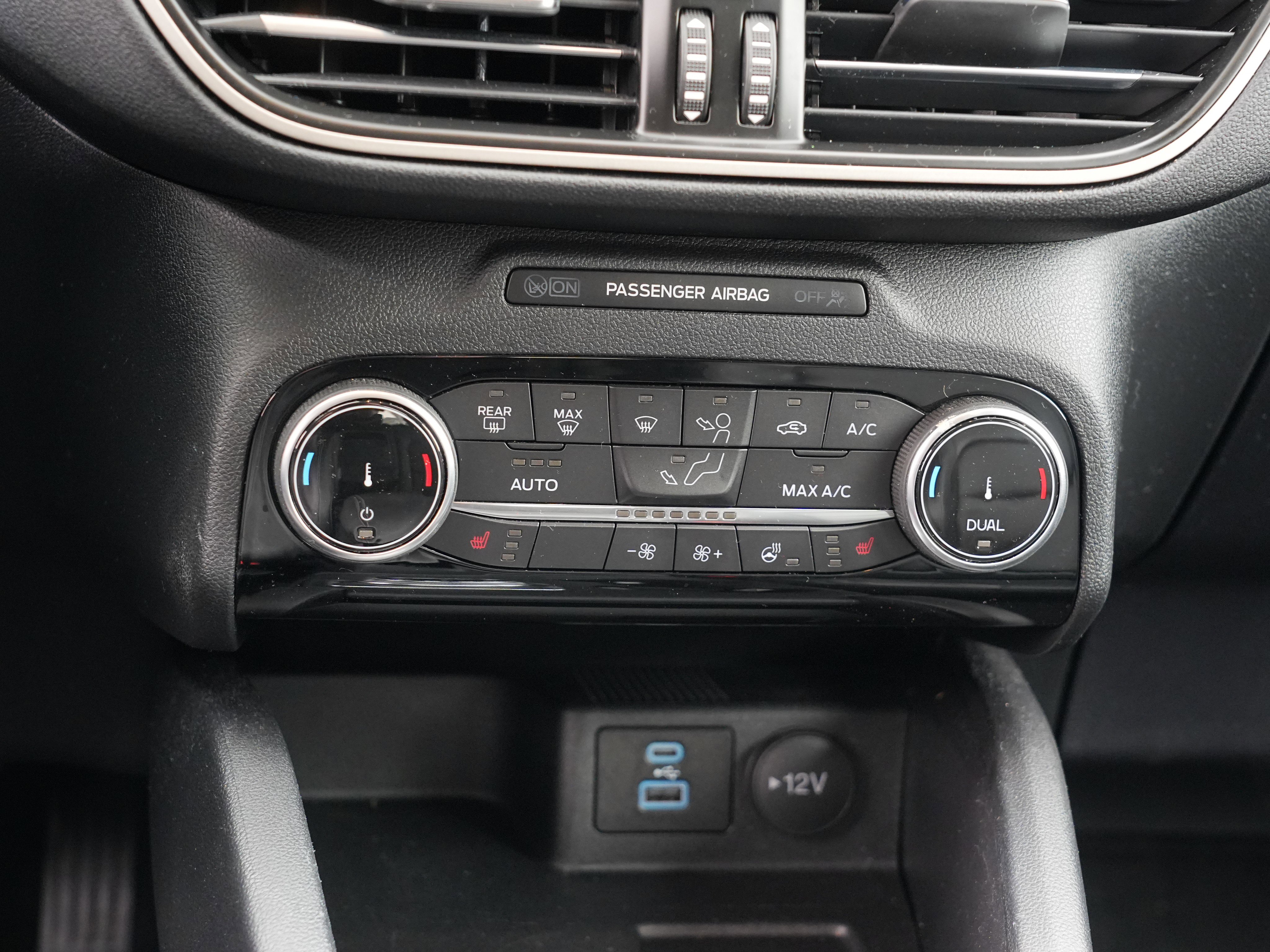 Used 2022 Ford Escape SEL image 28