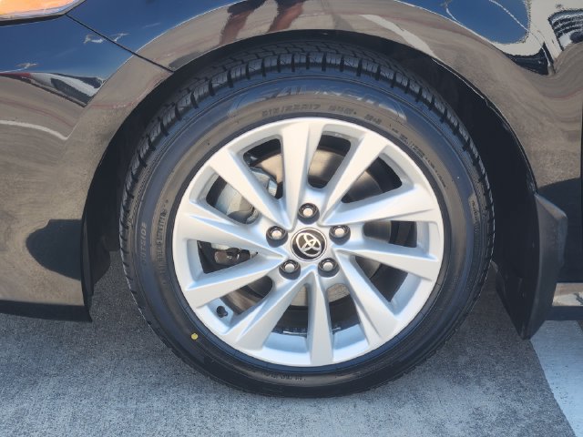 Used 2024 Toyota Camry LE FWD image 17