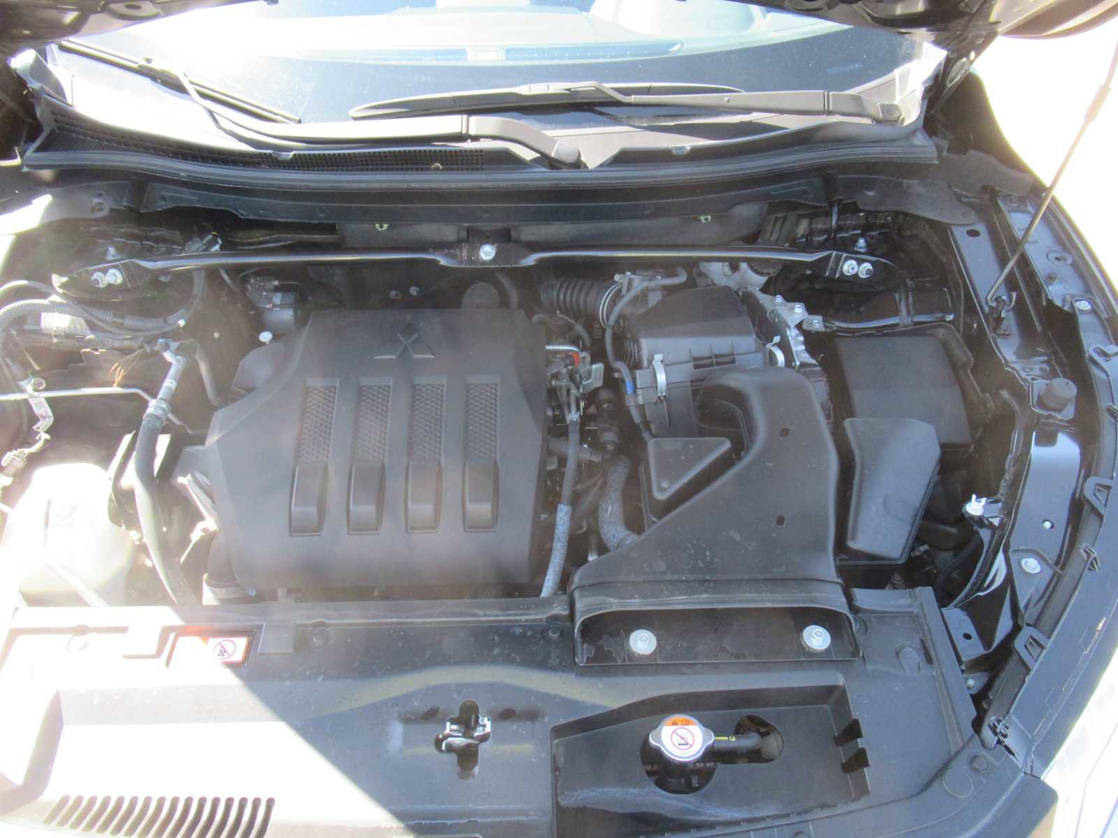 Used 2024 Mitsubishi Eclipse Cross SE image 14