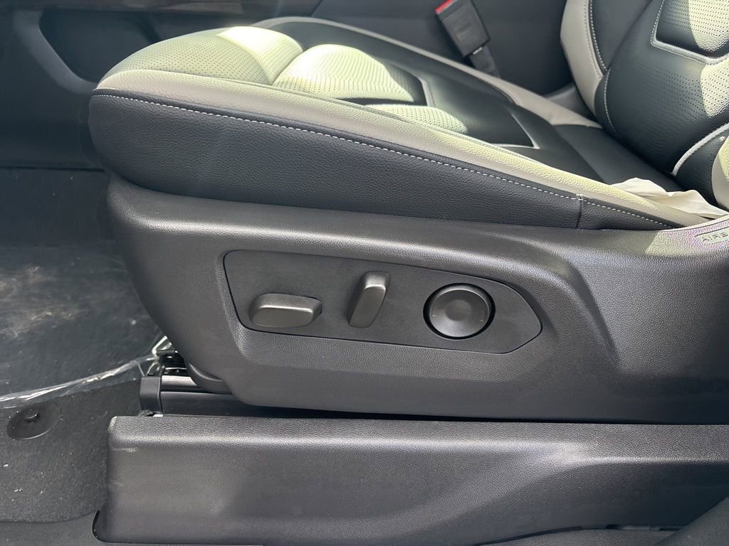 New 2025 Chevrolet Silverado 1500 RST w/ Convenience Package II image 11