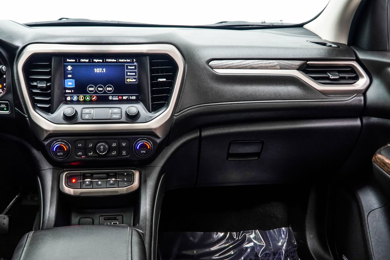 Used 2021 GMC Acadia Denali w/ Denali Technology Package FWD image 21