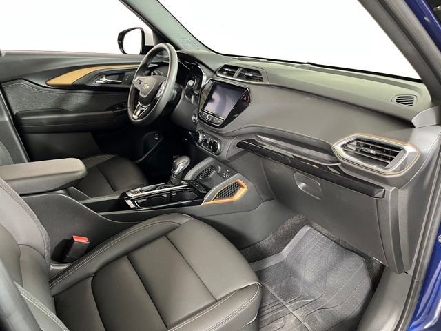 Used 2023 Chevrolet TrailBlazer ACTIV w/ Sun and Liftgate Package AWD/4WD image 45