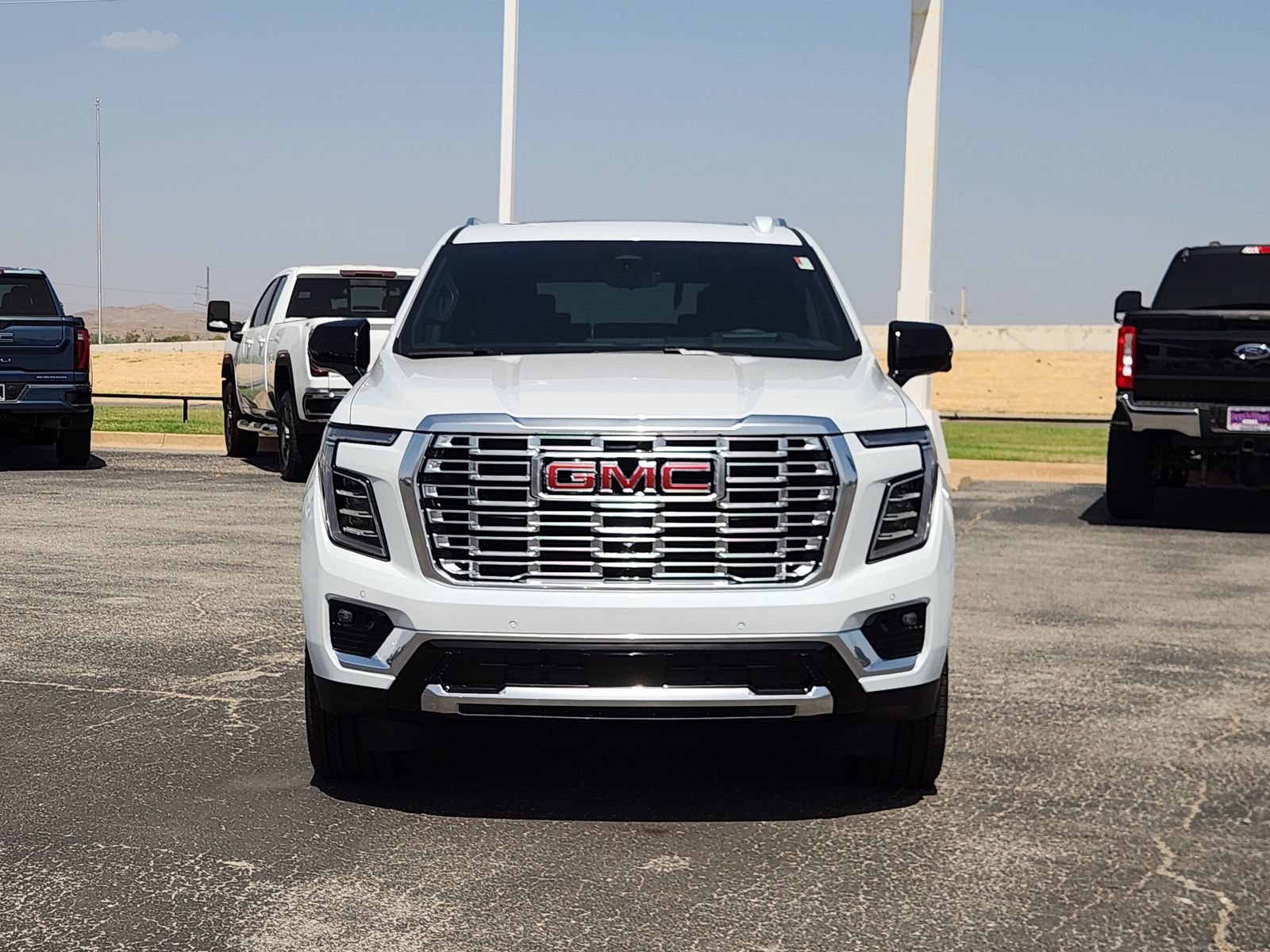 New 2026 GMC Yukon Denali w/ Denali Reserve Package AWD/4WD image 6