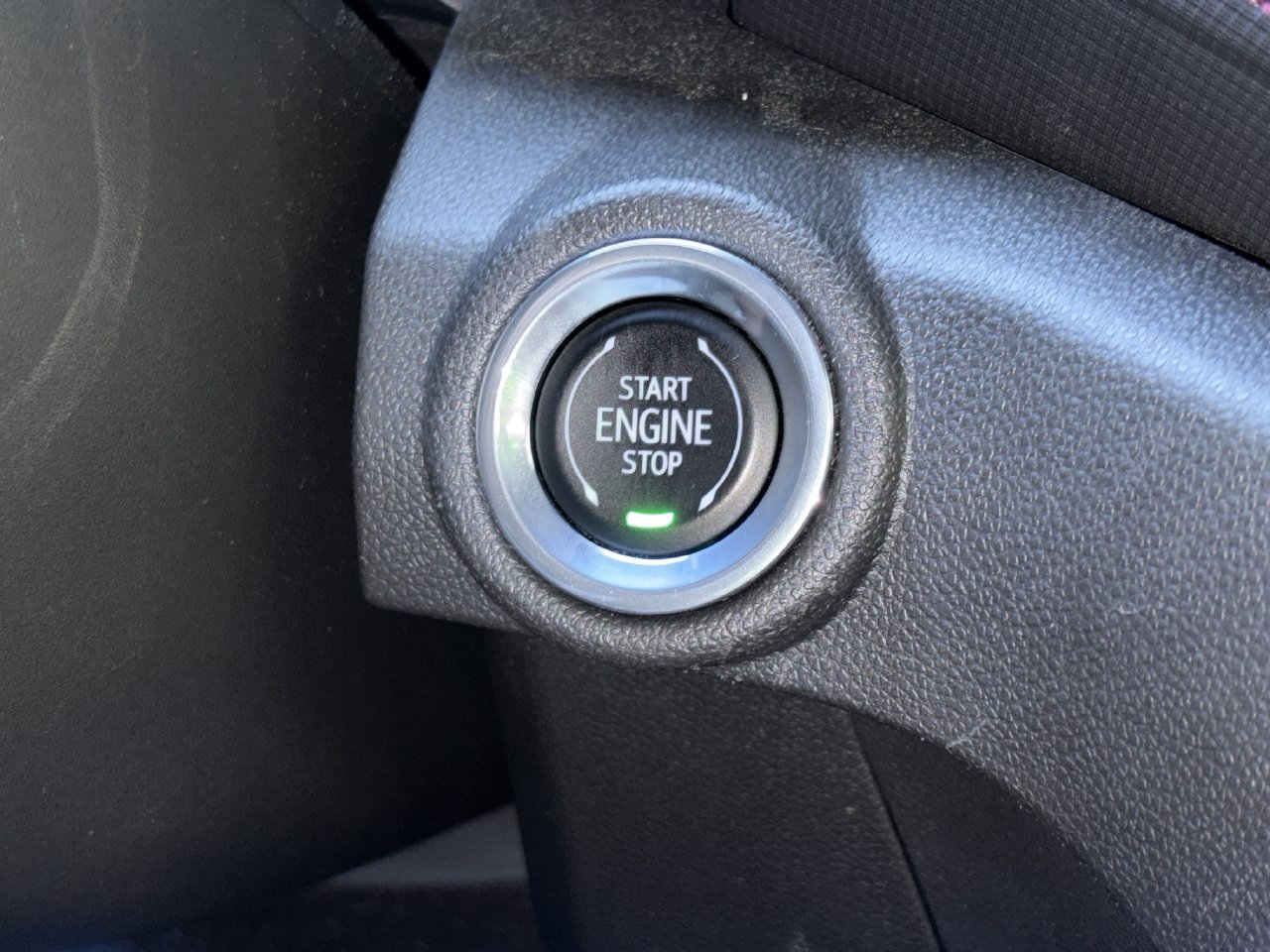 Used 2023 Chevrolet TrailBlazer RS AWD/4WD image 7